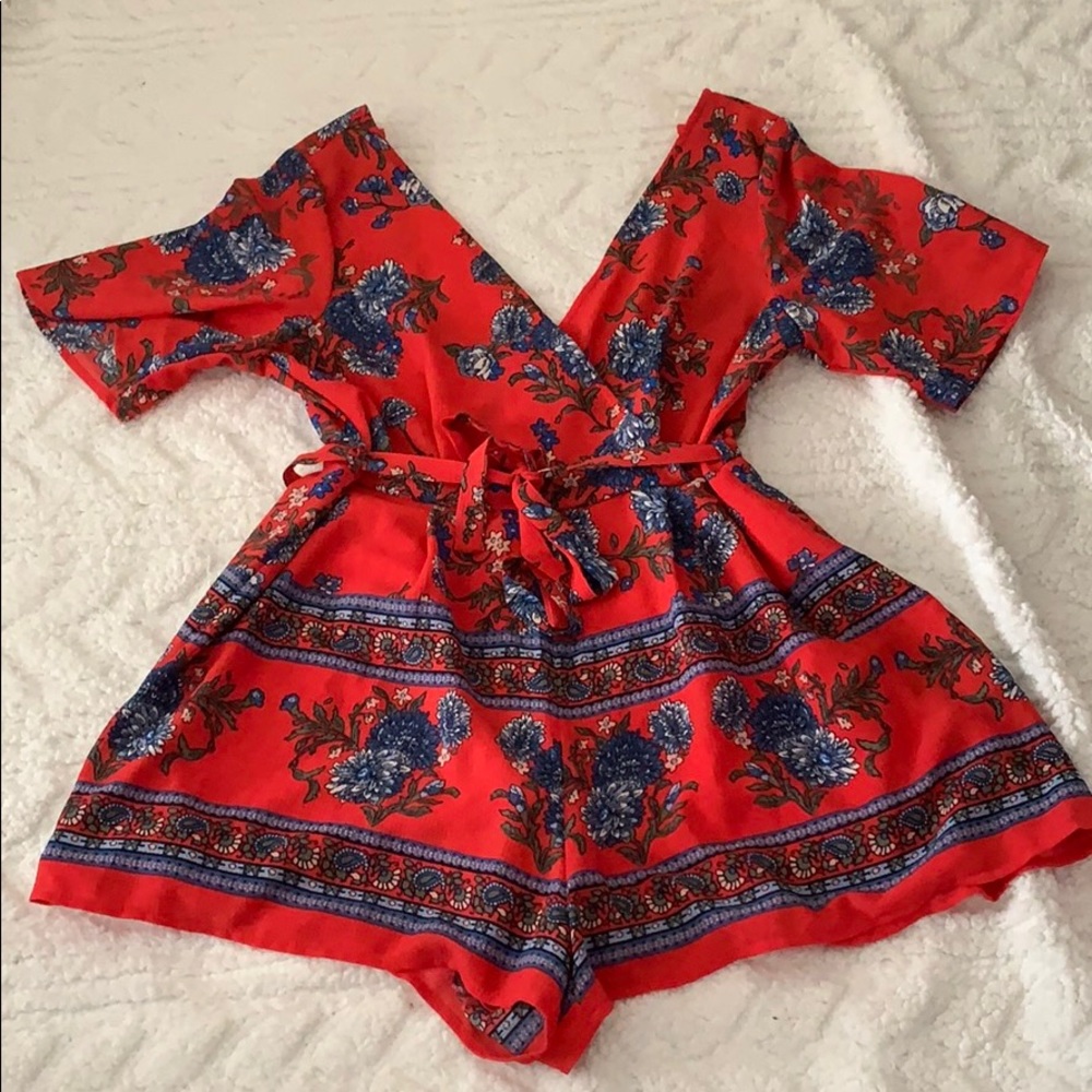 🌵Charlotte Russe Romper